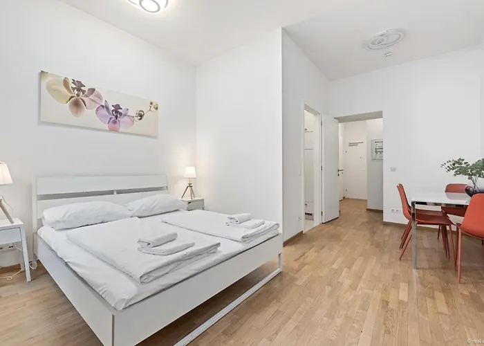 Easy-flat Pilgramgasse - Near Metro Апартаменти Відень